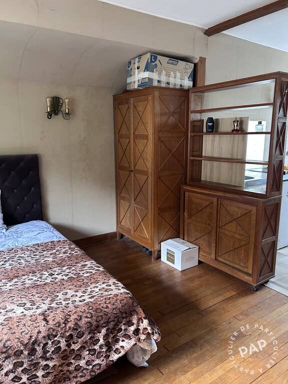 Flat Rue de la Division Leclerc in Chevreuse