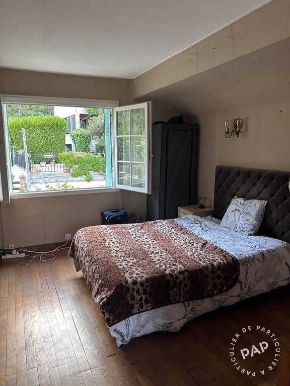 Flat Rue de la Division Leclerc in Chevreuse