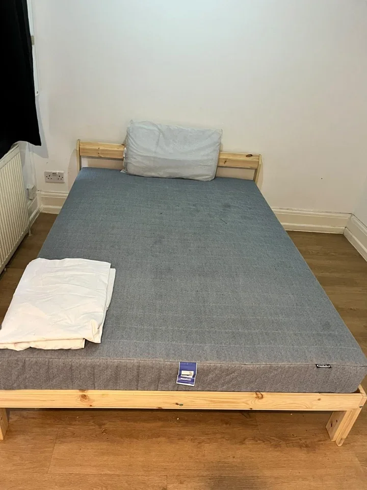 Room Great West Road in Greater London