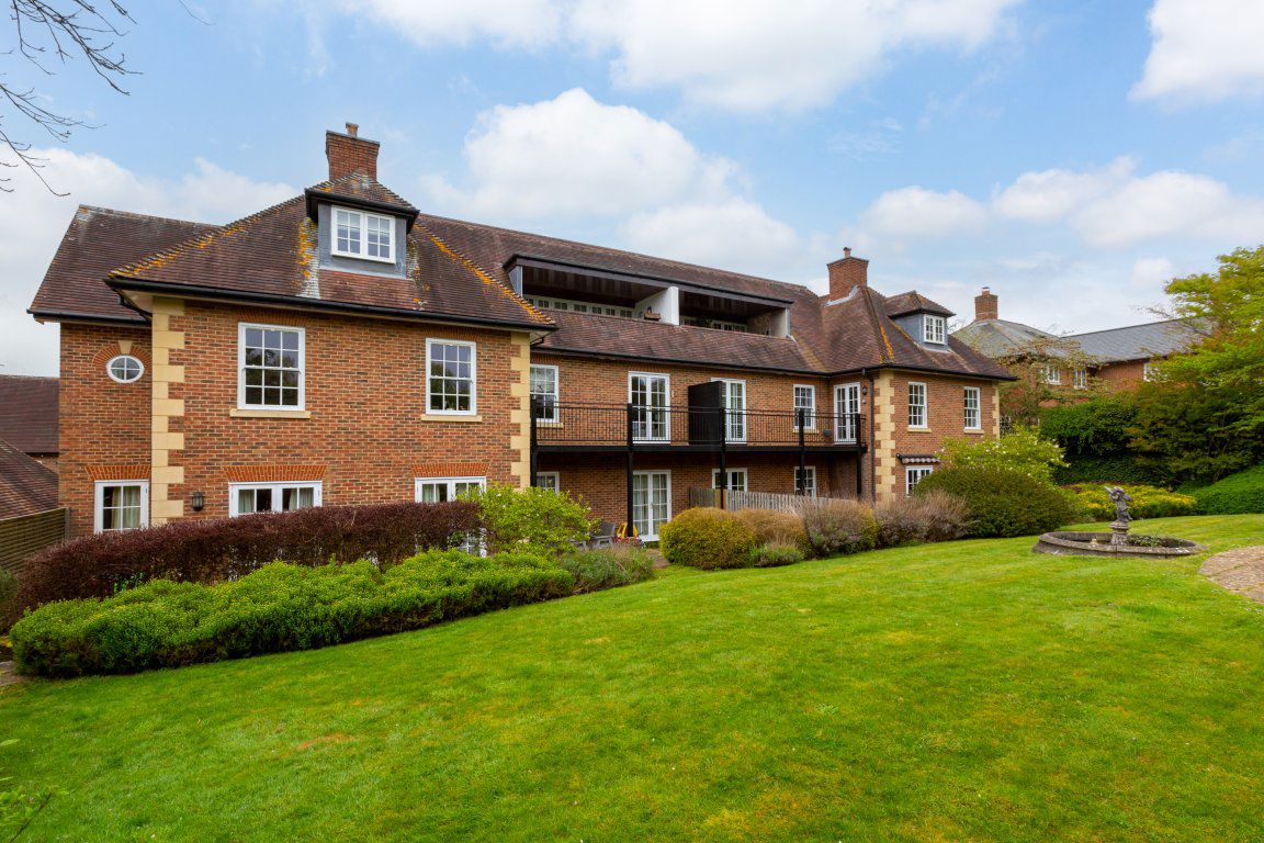 Flat The Old Saw Mill in Tonbridge and Malling
