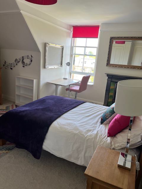 Room Gilmour Road in City of Edinburgh
