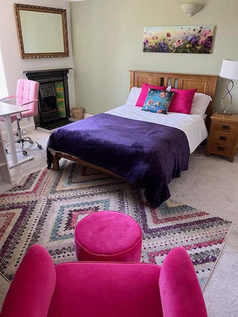 Room Gilmour Road in City of Edinburgh