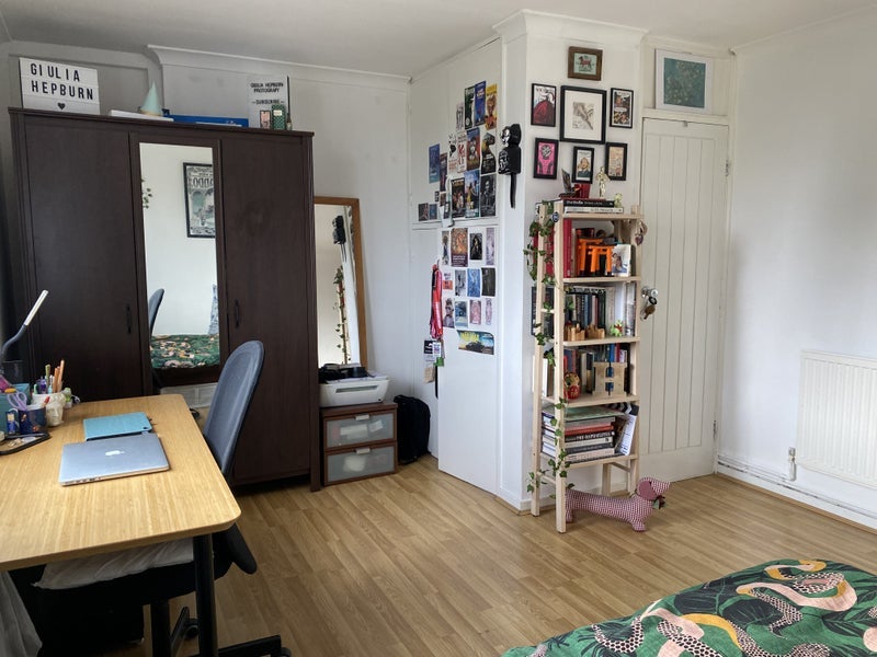 Room St Stephen's Road in Greater London