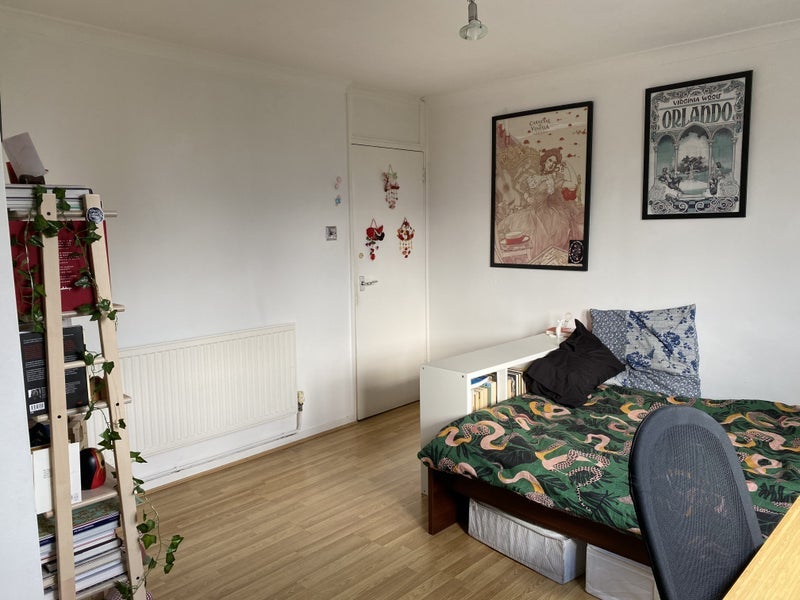 Room St Stephen's Road in Greater London