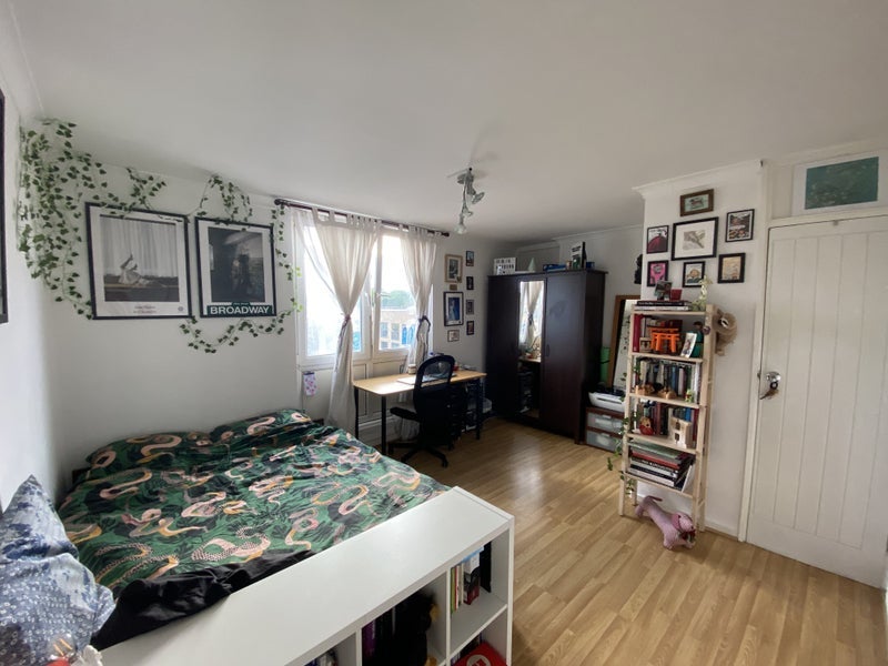 Room St Stephen's Road in Greater London