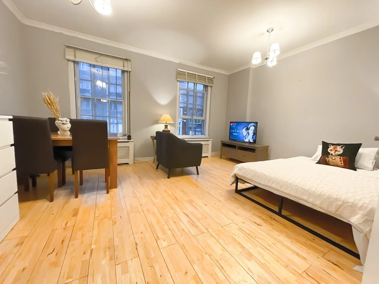 Room Saint Michael's Street in City of Westminster