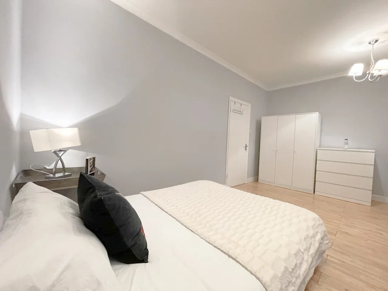 Room Saint Michael's Street in City of Westminster