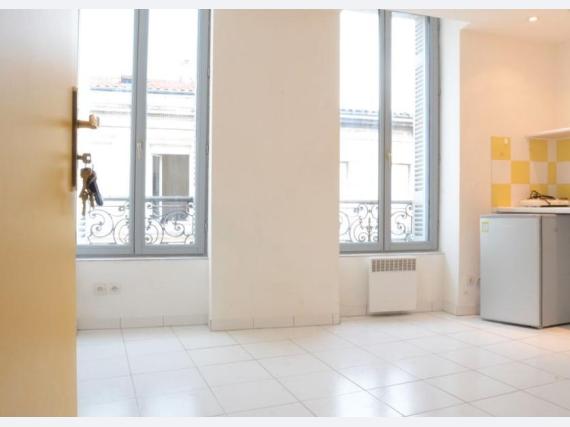 Room Rue duffour-dubergier in Bordeaux