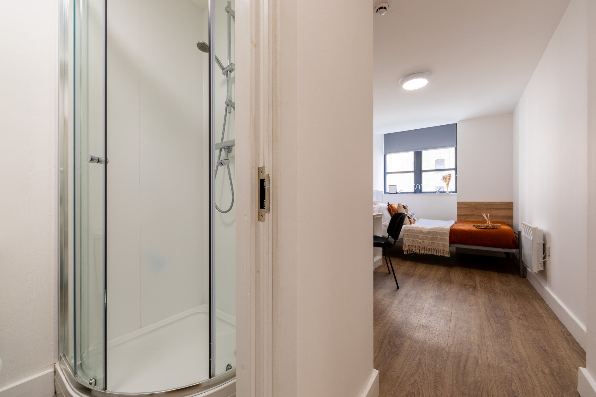 Room Lower Chatham Street in Manchester
