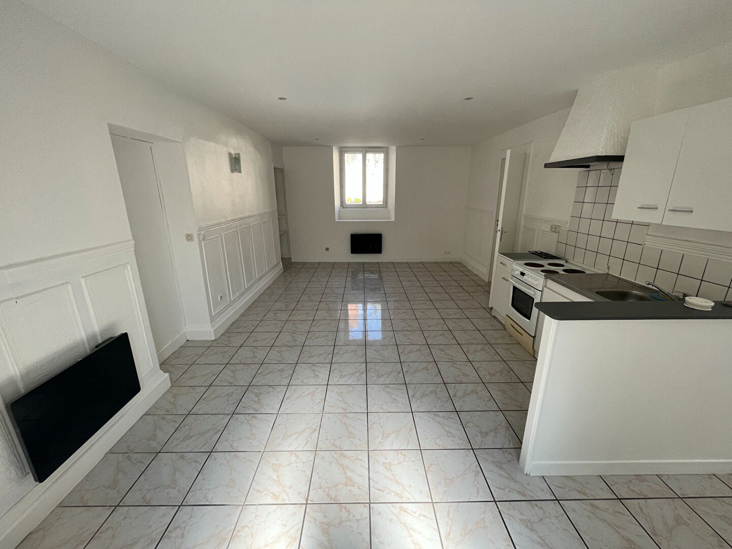 Flat Rue des Haies in Plessis-Saint-Benoist