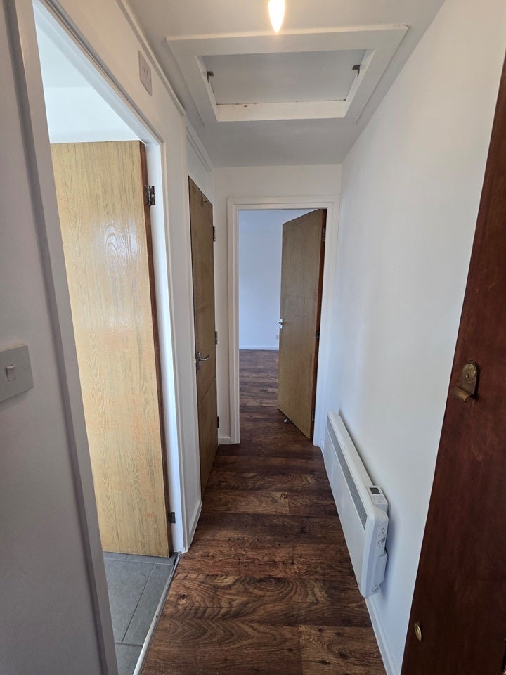 Flat Sterling Gardens in Greater London