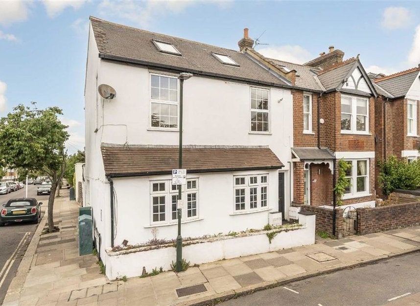 Flat North Worple Way in Greater London