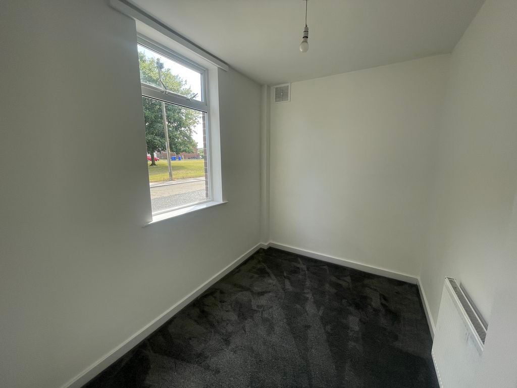 Flat Plessey Road in Newsham