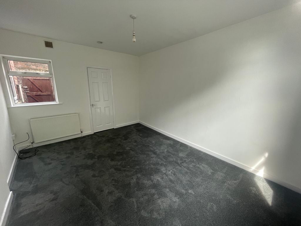 Flat Plessey Road in Newsham