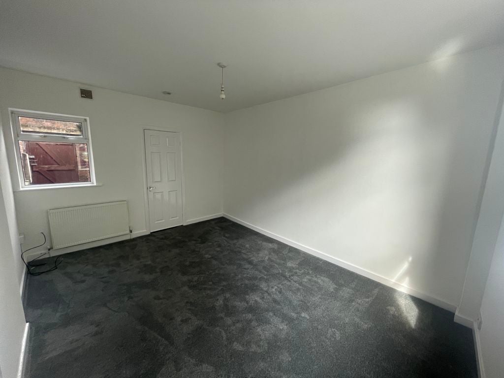 Flat Plessey Road in Newsham