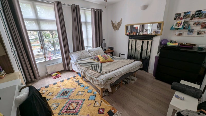 Room Myrdle Street in Greater London