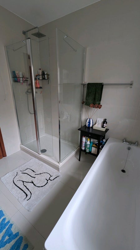 Room Myrdle Street in Greater London