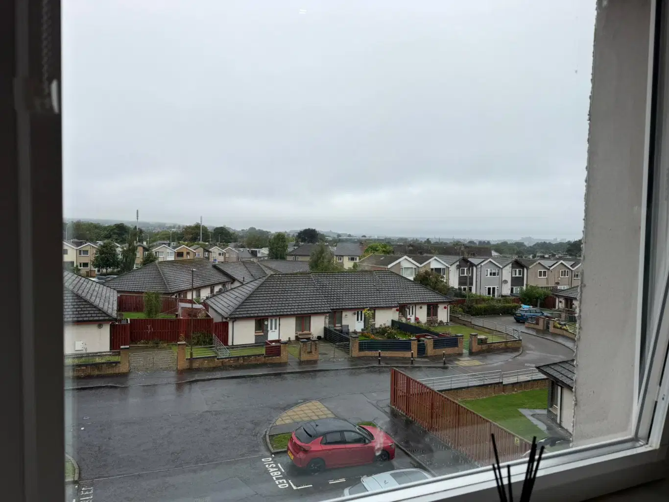 Flat Moredun Park Gardens in City of Edinburgh