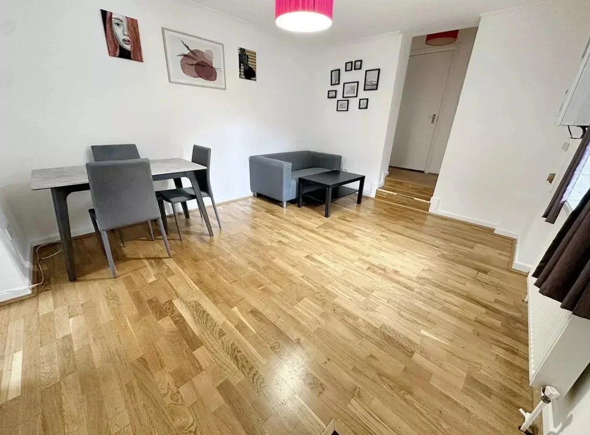 Flat Uxbridge Road in Greater London