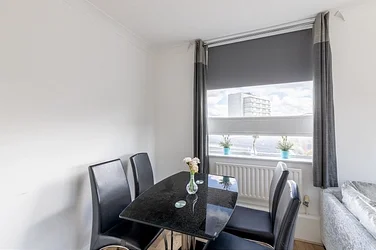 Flat Harrowby Street in London