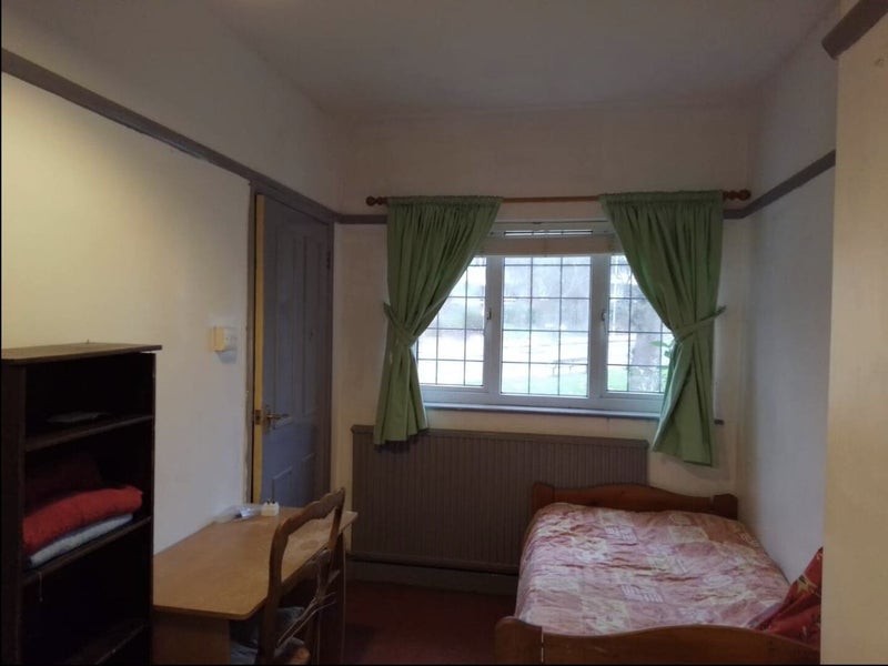 Room Arsenal Road in Greater London