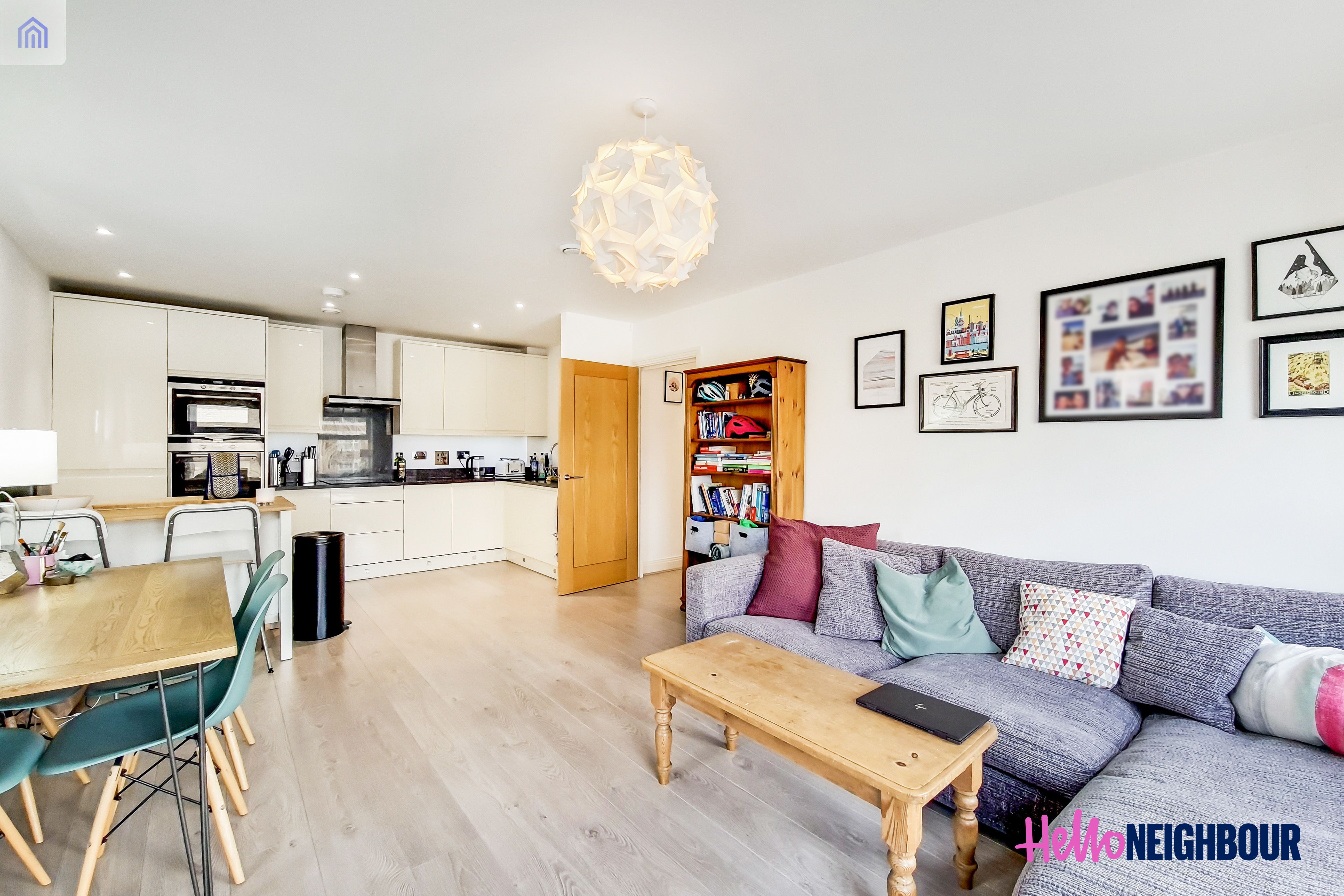 Flat Wadham Mews in Greater London