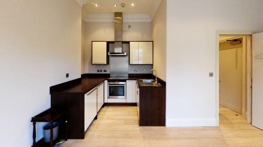 Flat Knighton Drive in Leicester