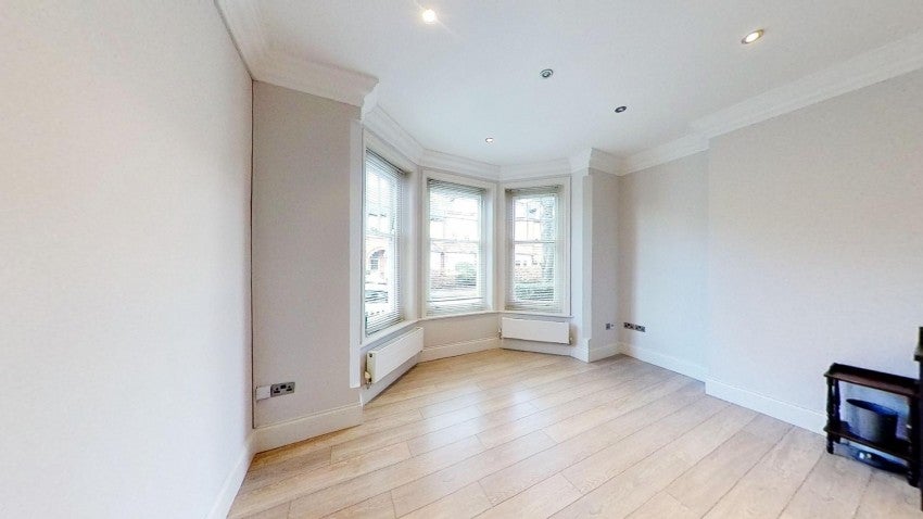 Flat Knighton Drive in Leicester