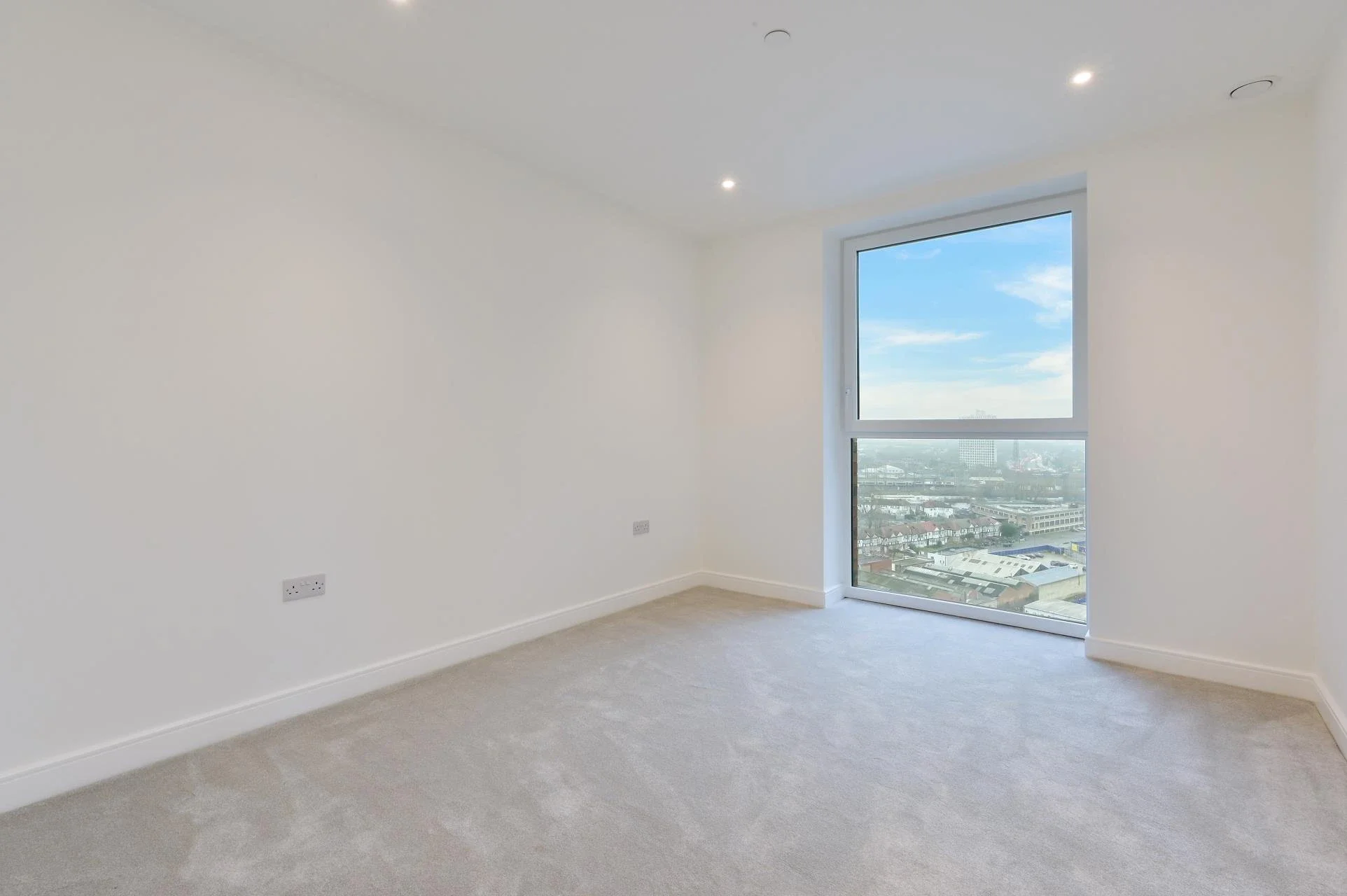 Flat Abbeydale Road in Greater London
