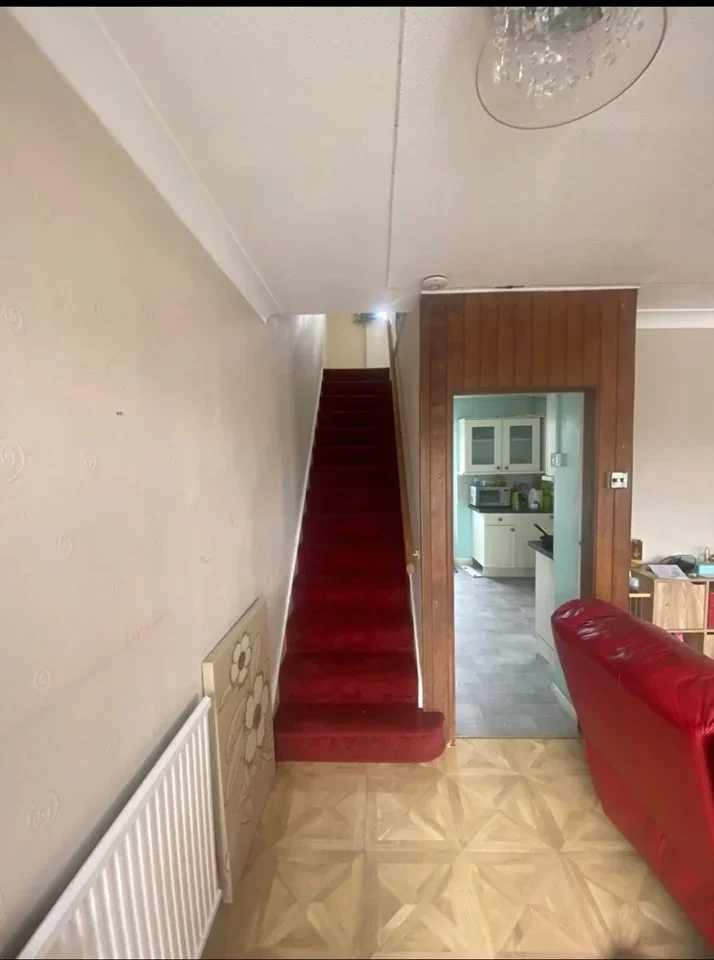 Room North Hill Drive in Greater London