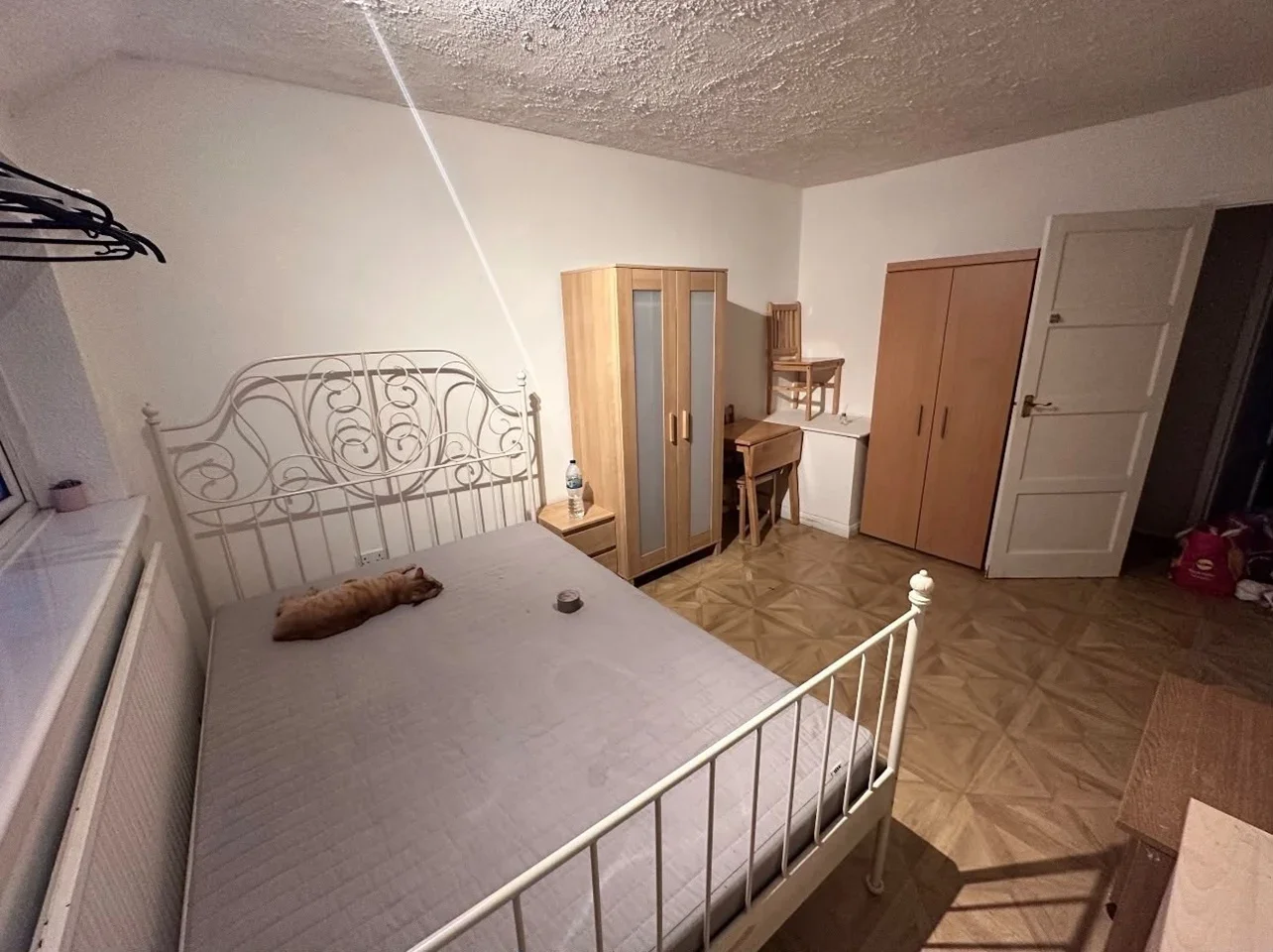 Room North Hill Drive in Greater London