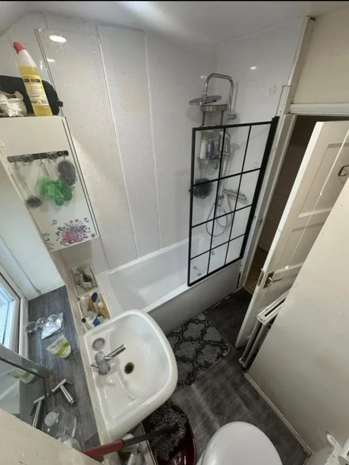 Room North Hill Drive in Greater London