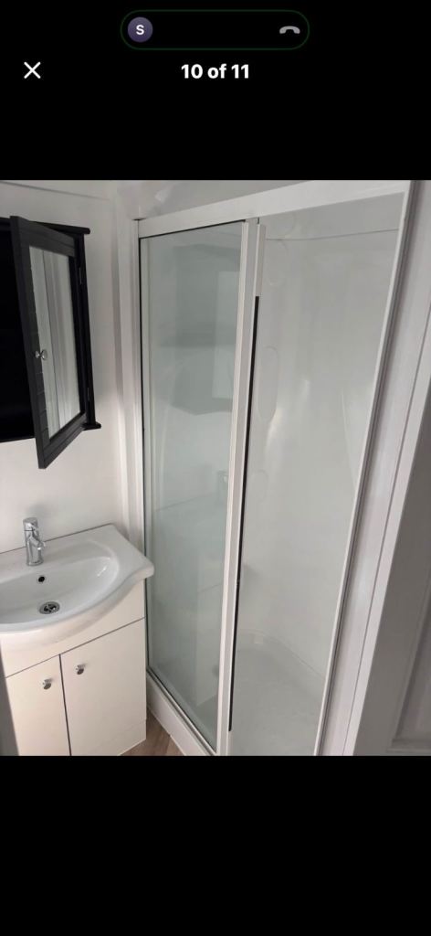 Flat Guildford Road in Surrey Heath