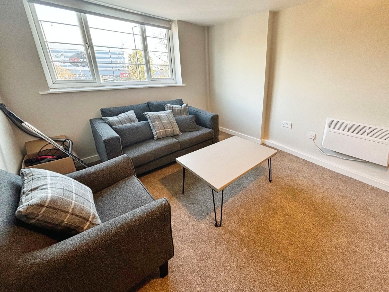 Flat Wilmslow Road in Manchester