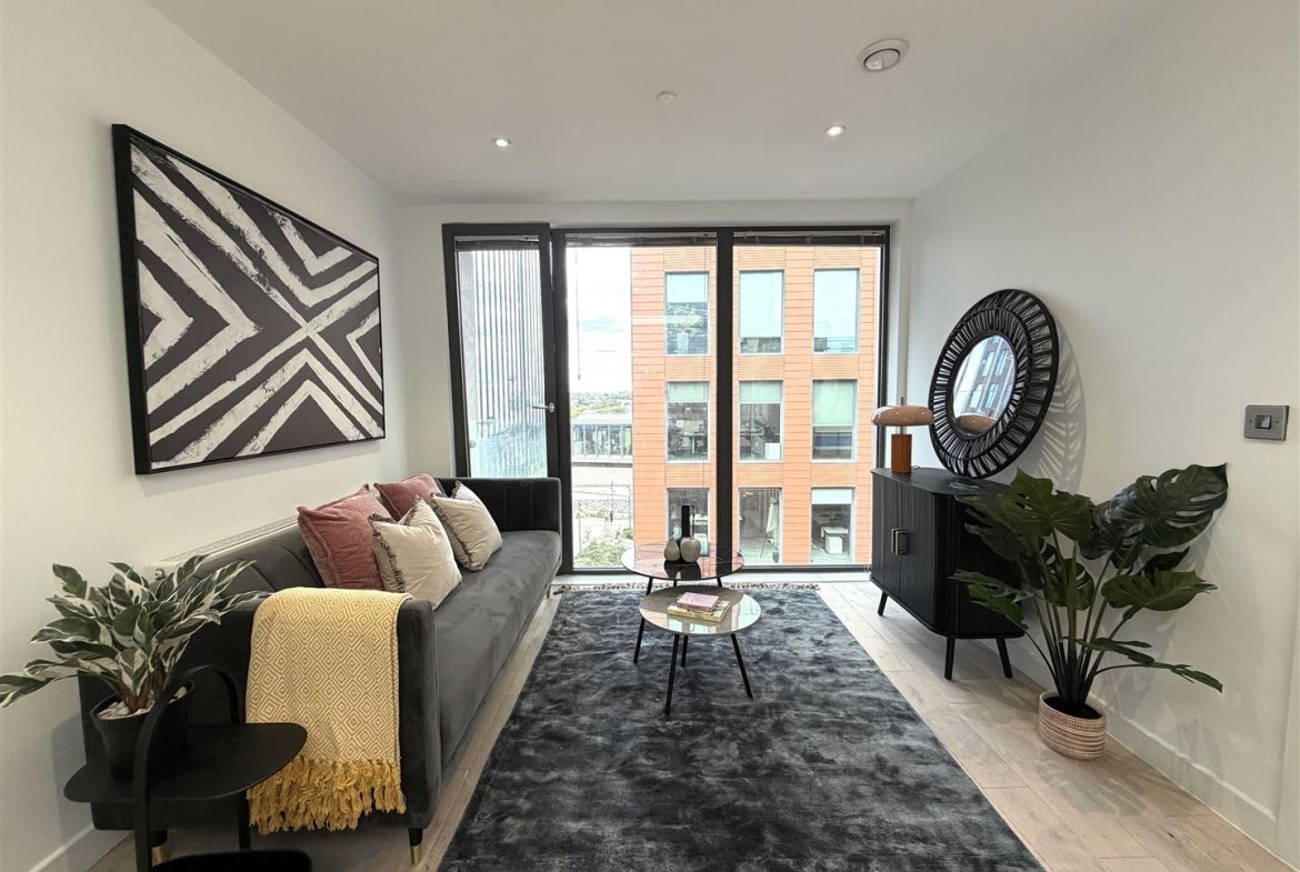 Flat Garrard Street in Reading