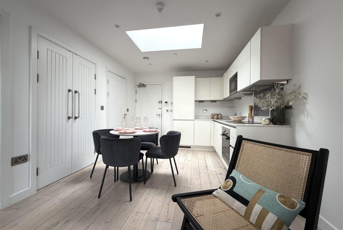 Flat Garrard Street in Reading