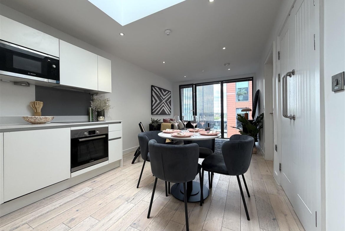 Flat Garrard Street in Reading