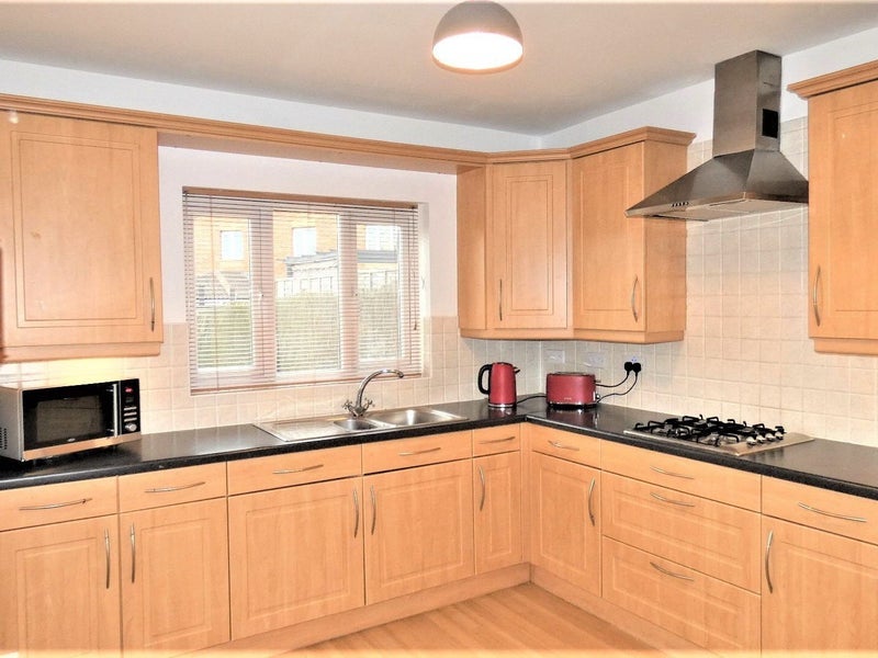 Room Farnborough Avenue in Rugby
