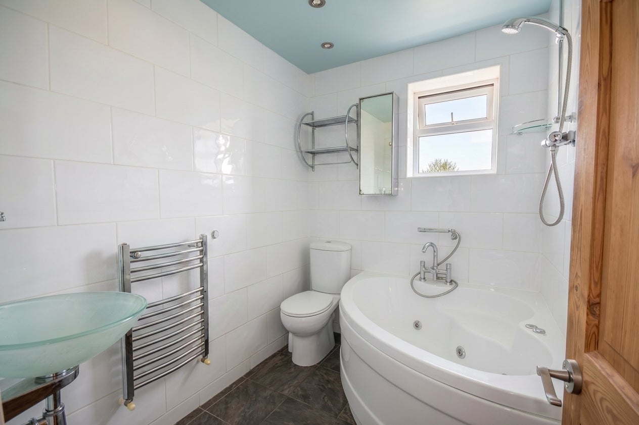 House Lock Close in Heywood