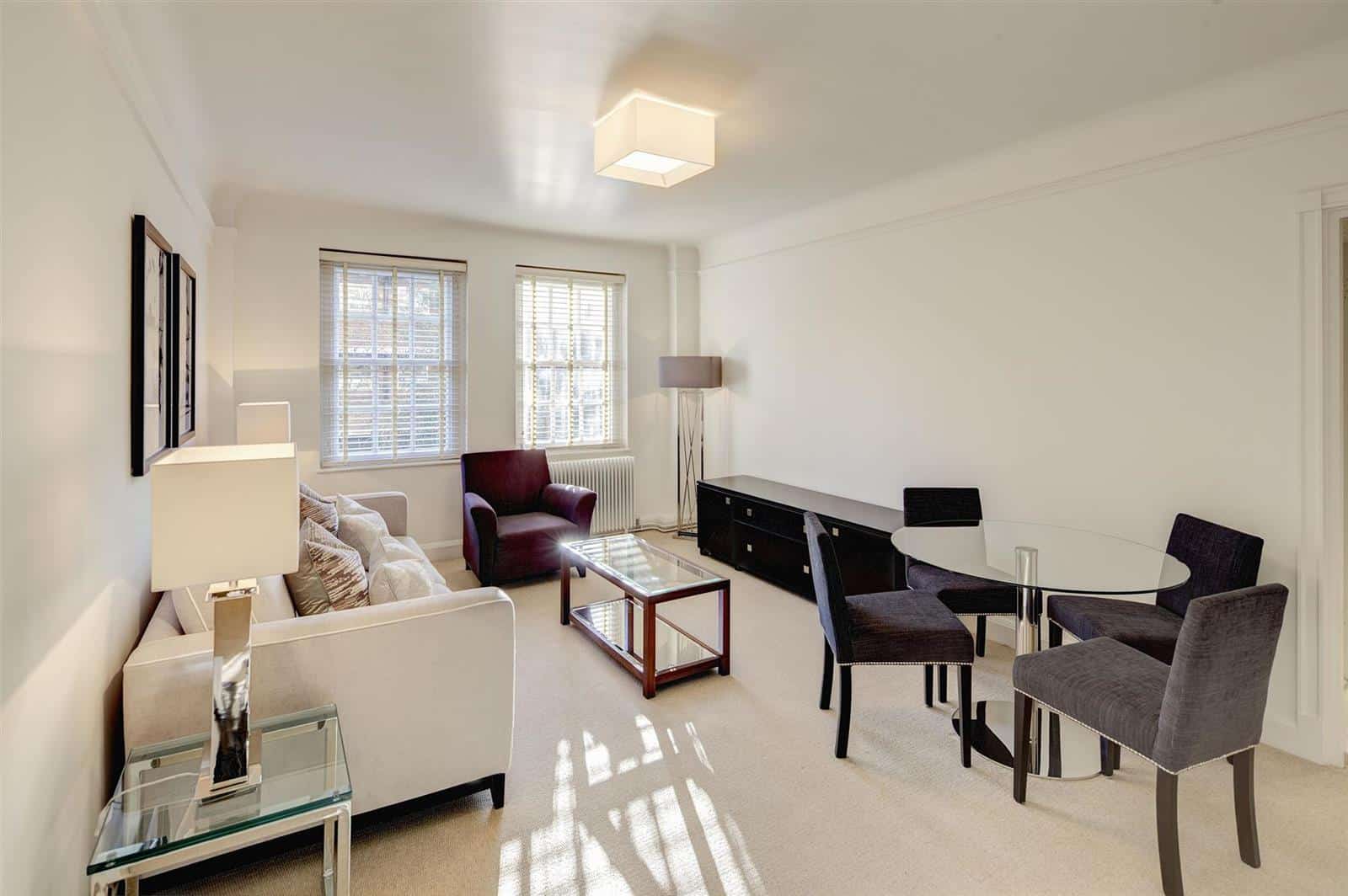 Flat Fulham Road in Greater London