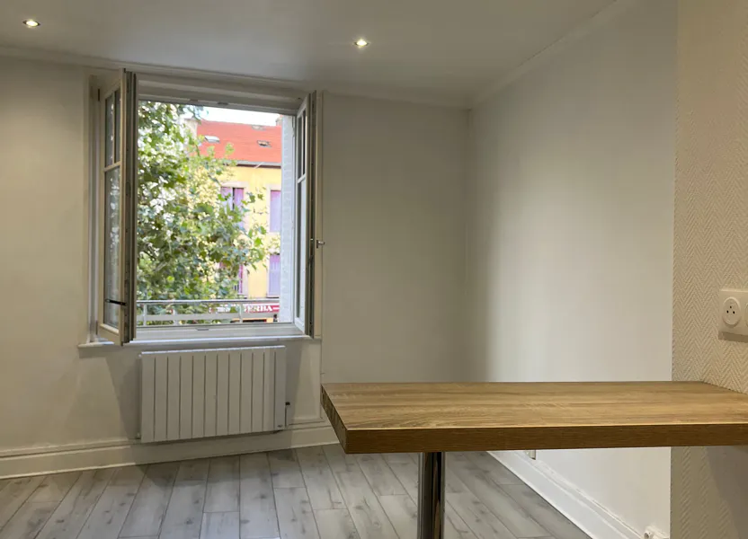 Flat Rue René Cassin in Nancy