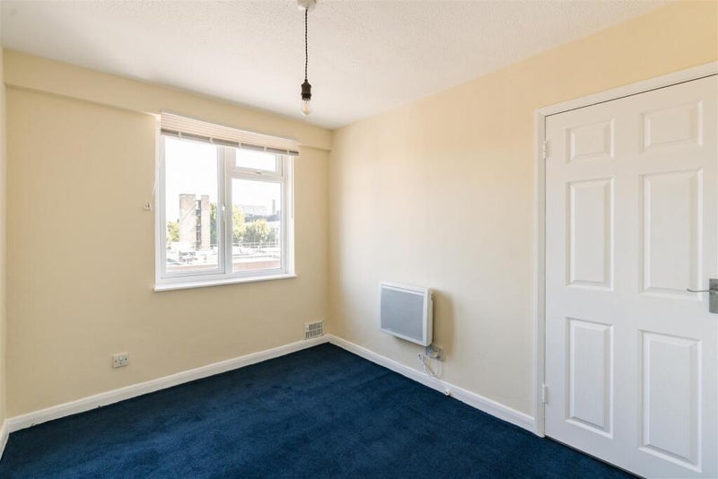 Flat Hornsey Road in Greater London