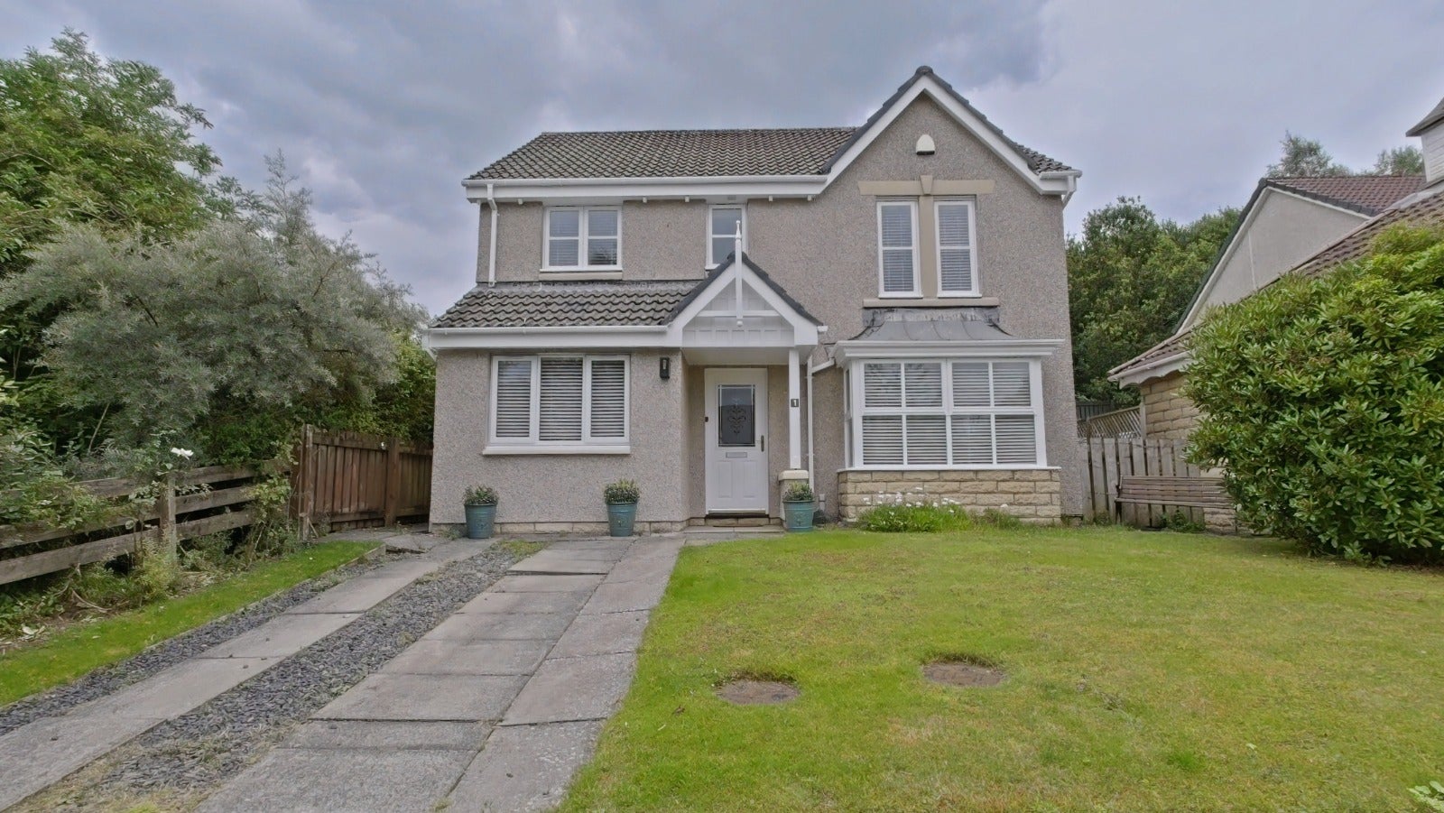 House Montgomery Crescent in Dunblane