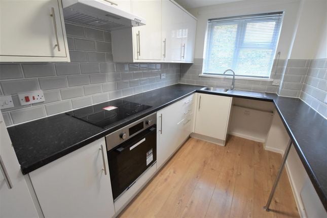 Flat Knowles Close in Greater London