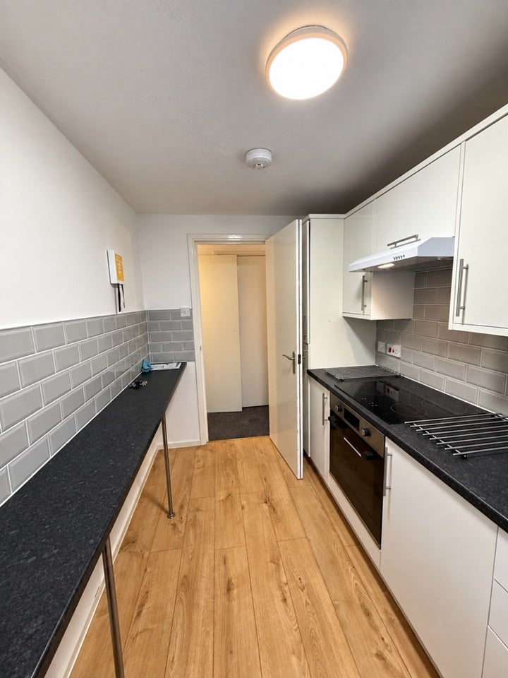 Flat Knowles Close in Greater London