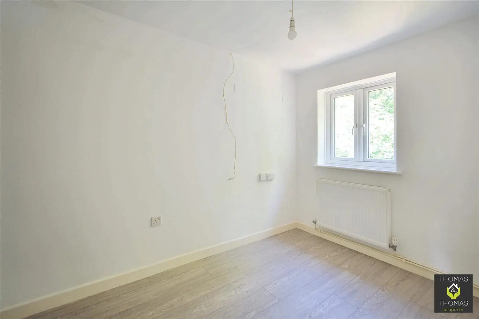 Flat Deerhurst Place in Gloucester