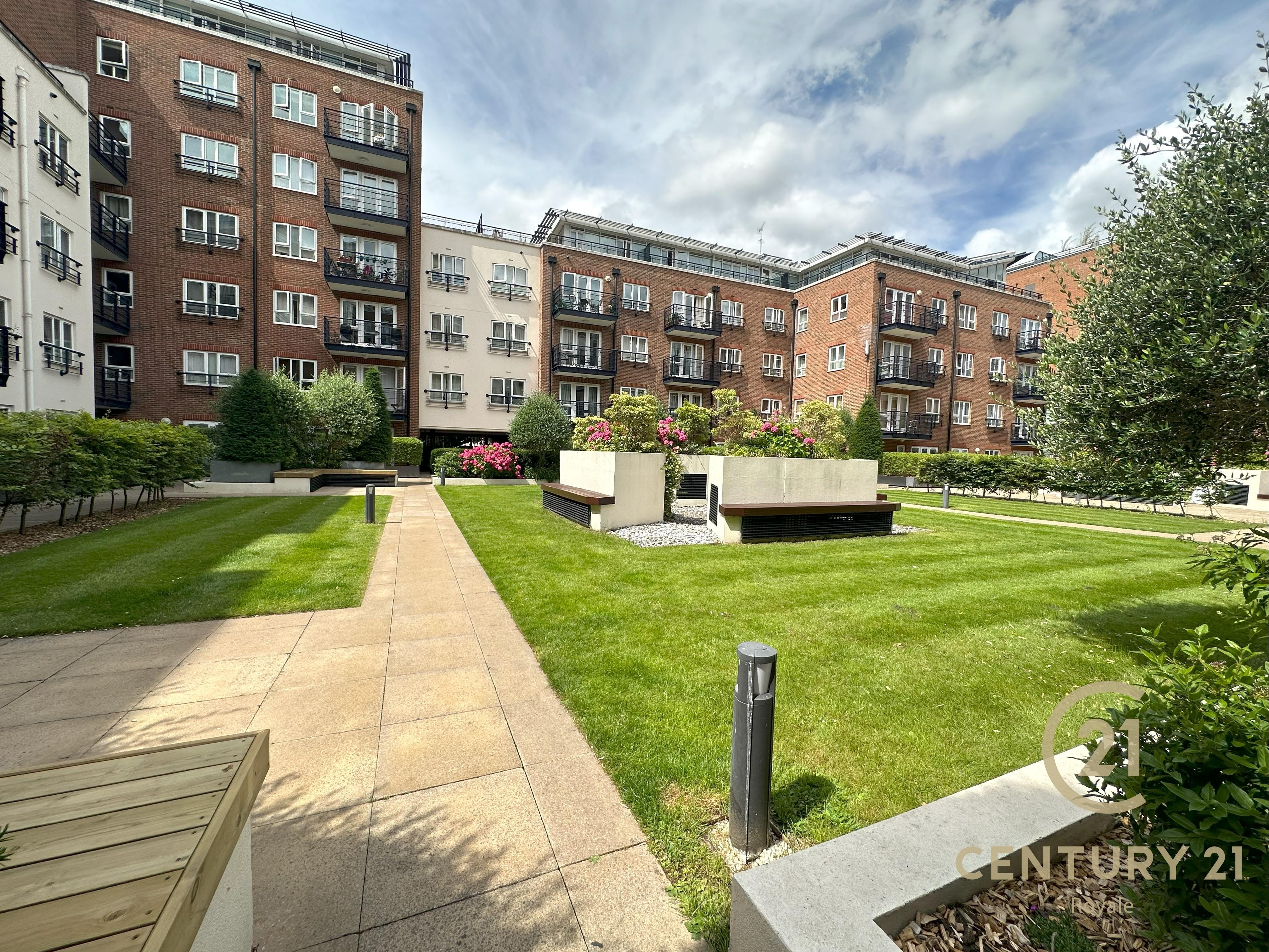 Flat Skerne Road in Greater London