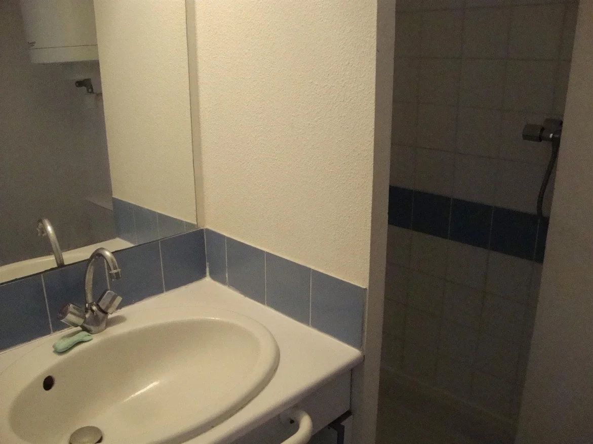 Room Rue Dubourdieu in Bordeaux