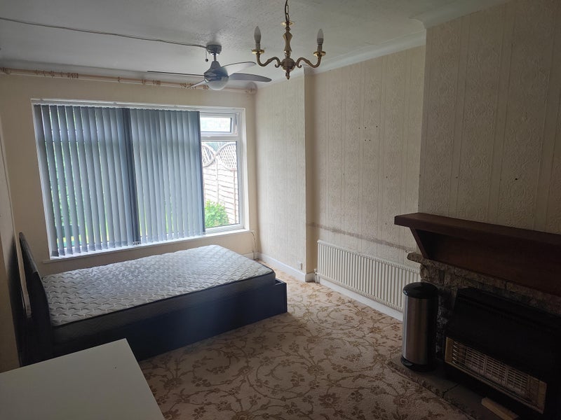 Room Hobs Moat Road in Metropolitan Borough of Solihull