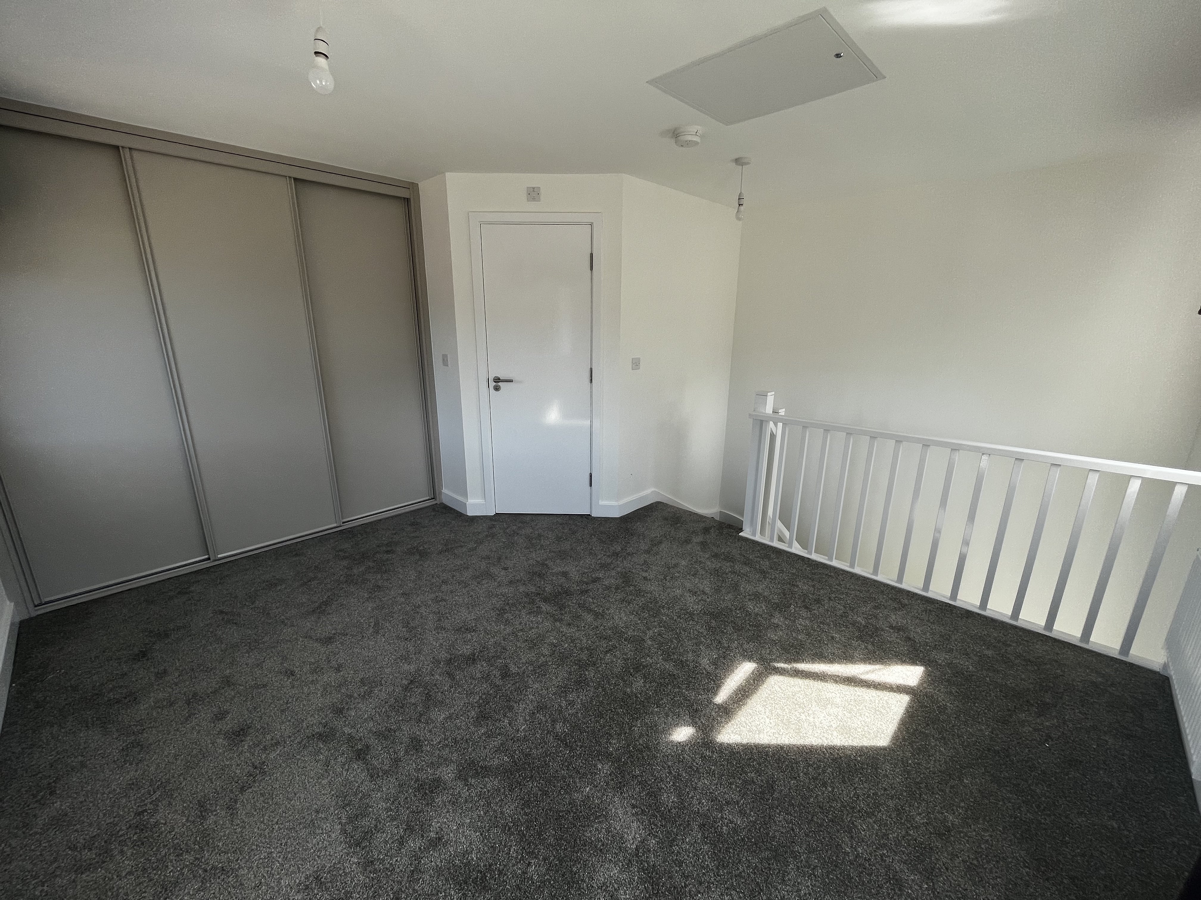 Flat Copper Beech Court in Leeds